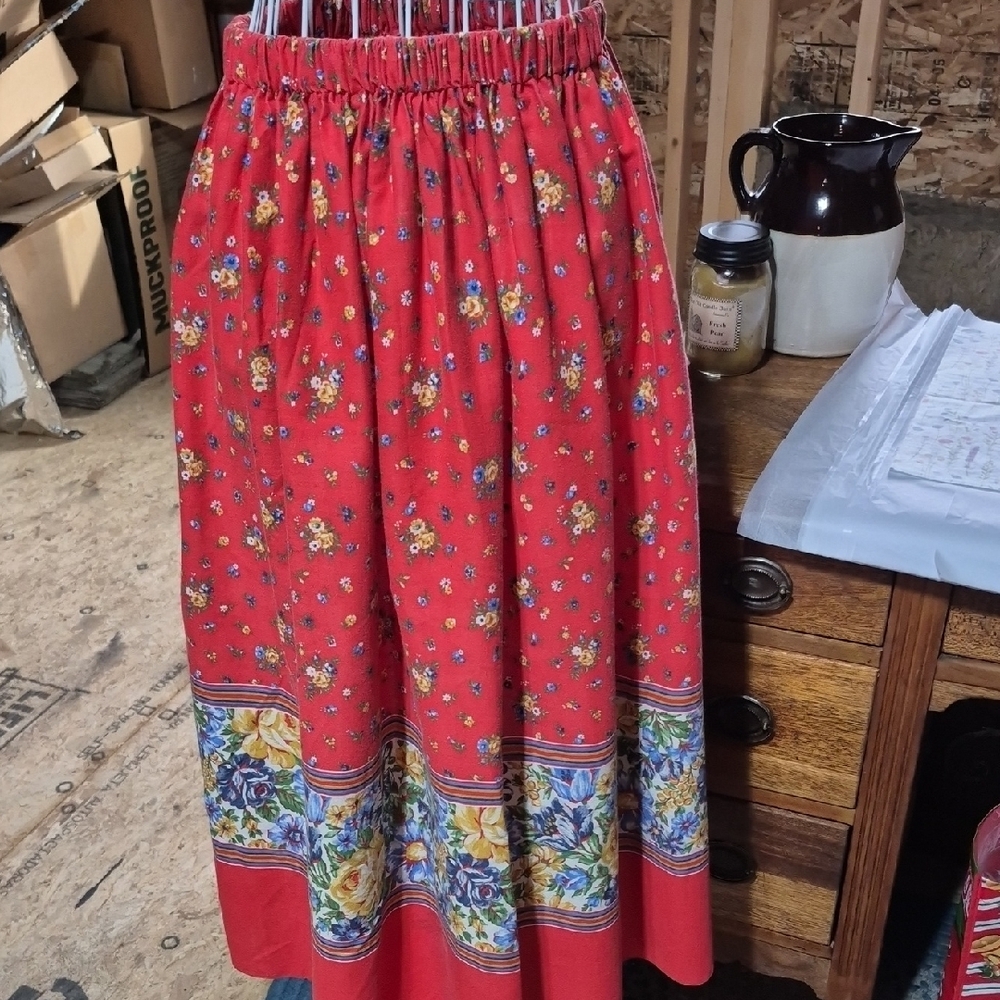 Vintage Handmade Floral Reddish Orange Skirt - Picture 2 of 10